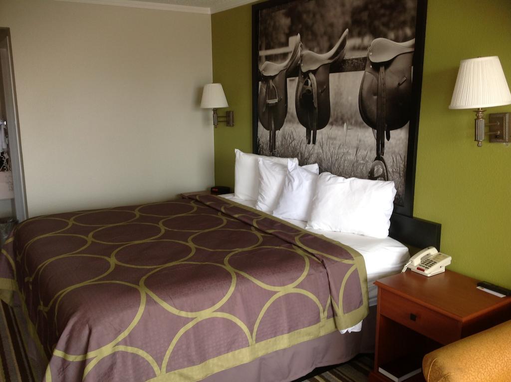 Motel Super 8 By Wyndham Longview/North Chambre photo